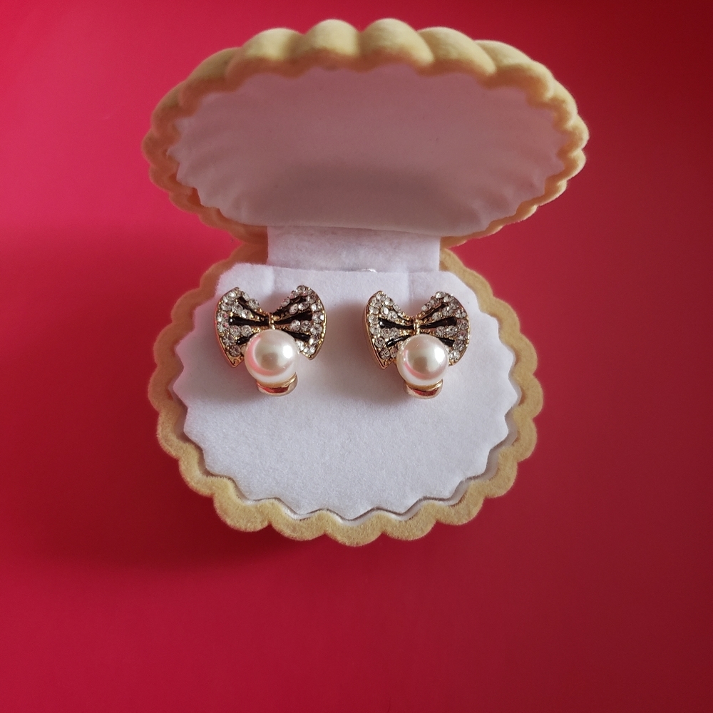 New Women 14K Gold plated pearl earring